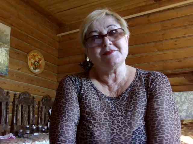 KarinkaSweet webcam