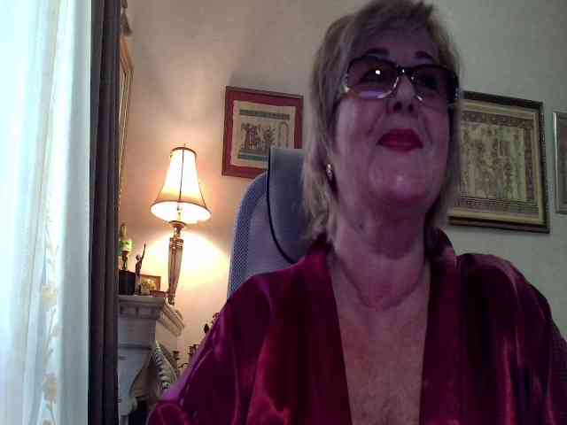 KarinkaSweet webcam