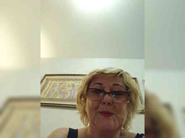 KarinkaSweet webcam