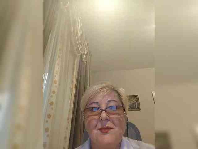 KarinkaSweet webcam
