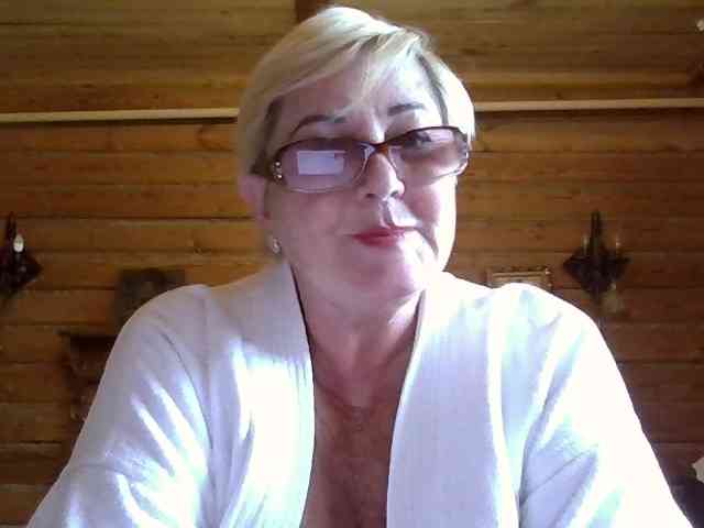 KarinkaSweet webcam
