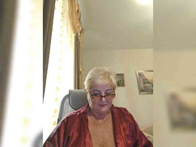 KarinkaSweet webcam
