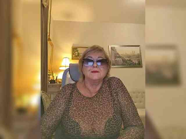 KarinkaSweet webcam
