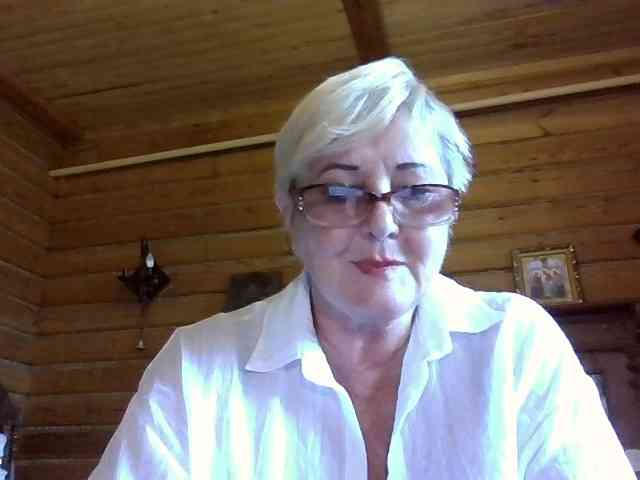 KarinkaSweet webcam