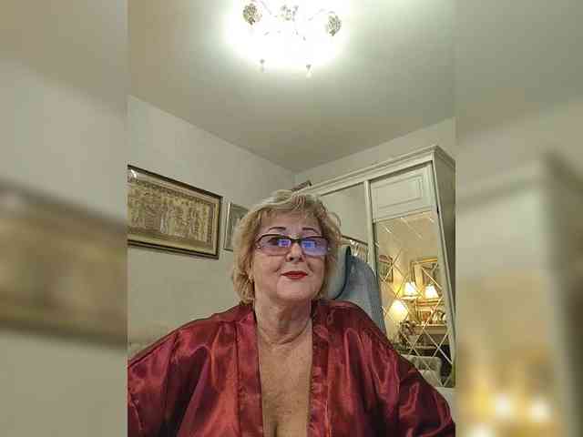 KarinkaSweet webcam
