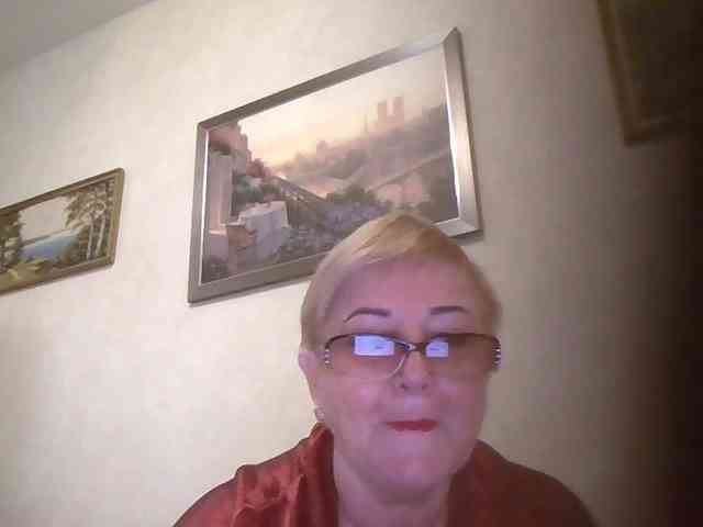KarinkaSweet webcam