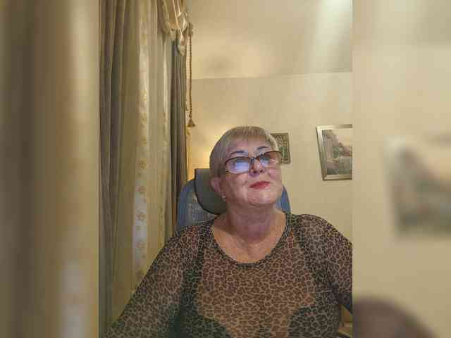 KarinkaSweet webcam