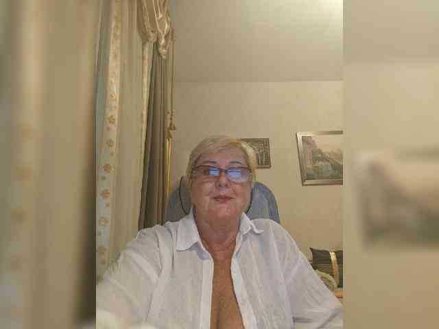 KarinkaSweet webcam
