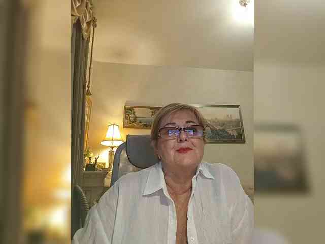 KarinkaSweet webcam