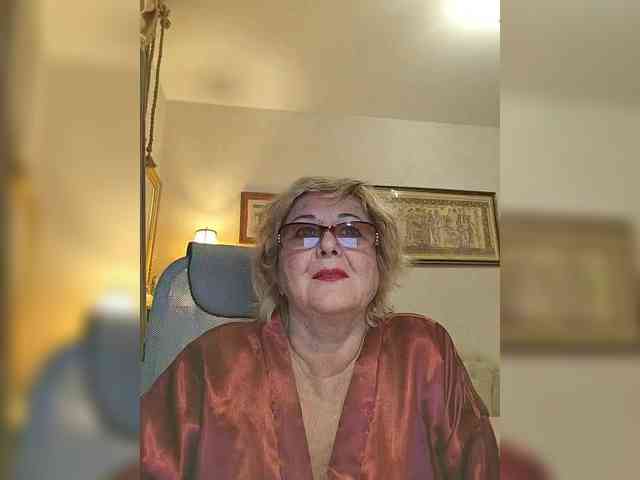 KarinkaSweet webcam