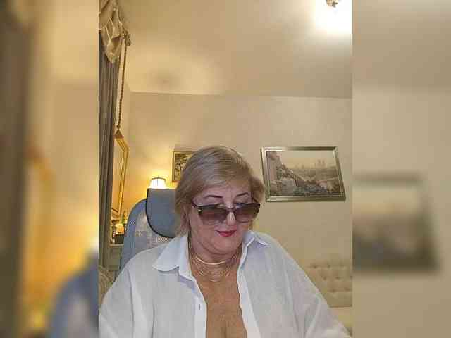 KarinkaSweet webcam
