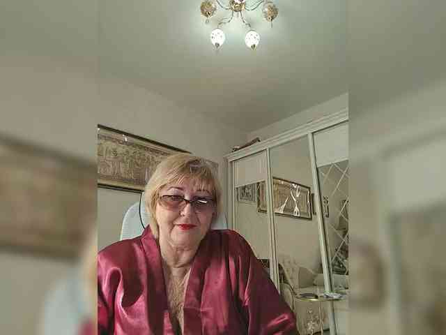 KarinkaSweet webcam