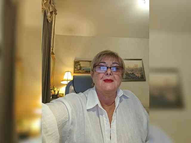 KarinkaSweet webcam