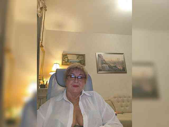 KarinkaSweet webcam