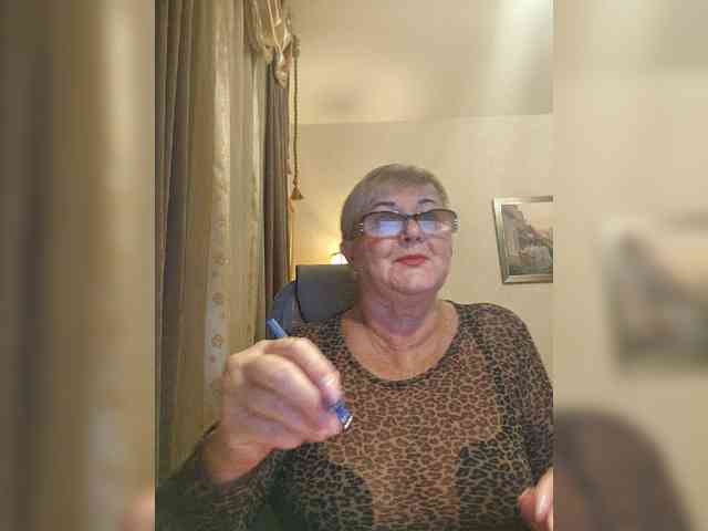 KarinkaSweet webcam