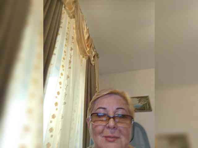 KarinkaSweet webcam