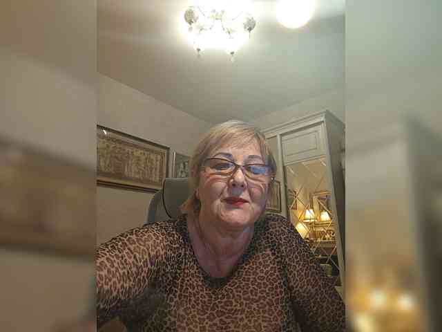 KarinkaSweet webcam