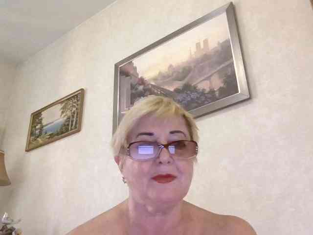 KarinkaSweet webcam