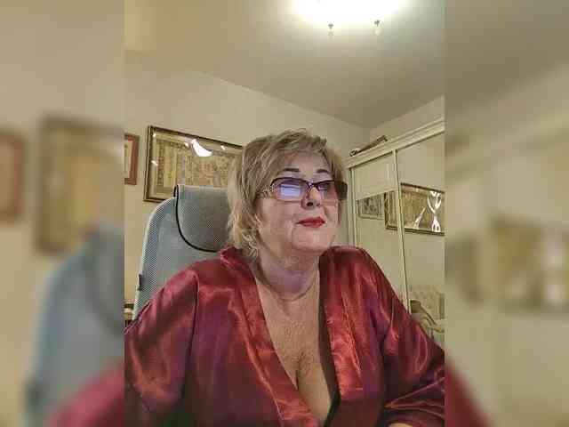 KarinkaSweet webcam