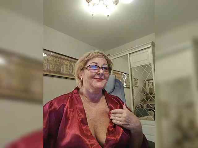 KarinkaSweet webcam