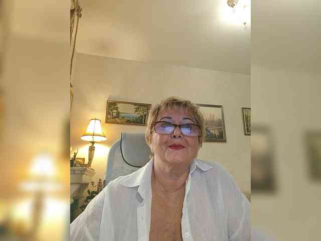 KarinkaSweet webcam