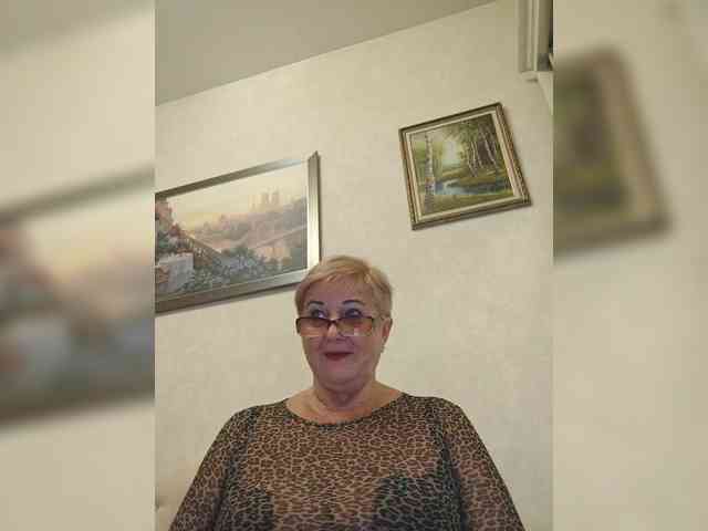 KarinkaSweet webcam