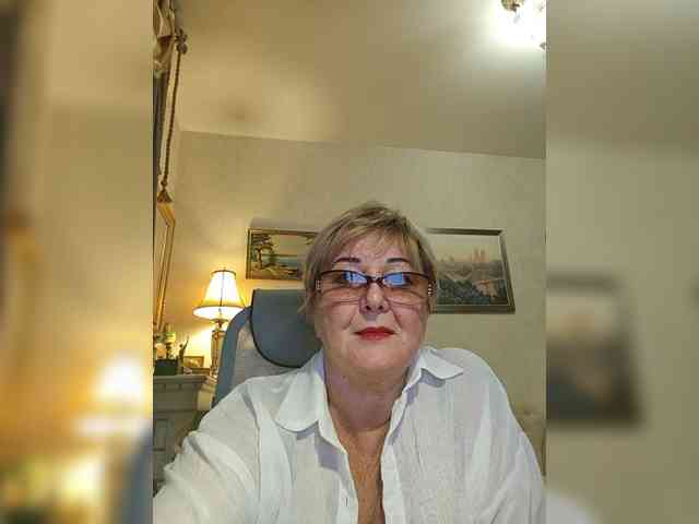 KarinkaSweet webcam