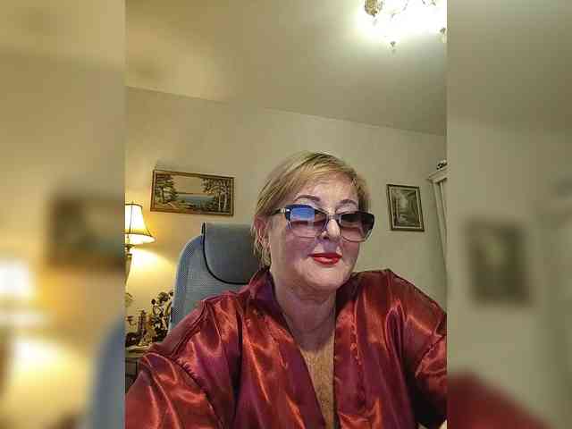 KarinkaSweet webcam