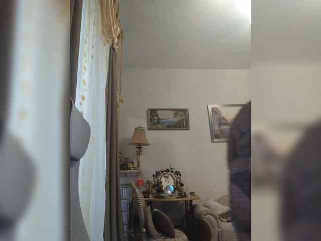 KarinkaSweet webcam