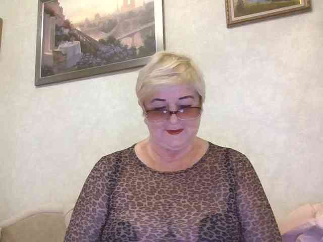 KarinkaSweet webcam