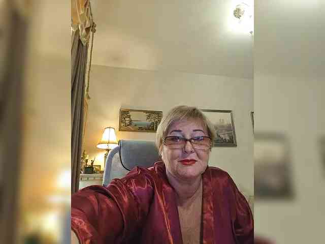 KarinkaSweet webcam