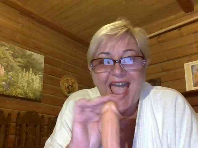 KarinkaSweet webcam