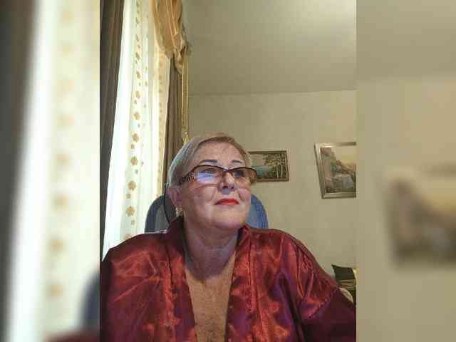 KarinkaSweet webcam