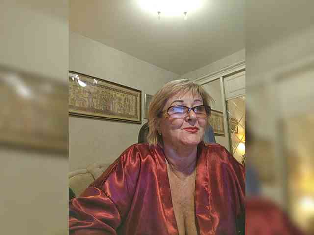 KarinkaSweet webcam