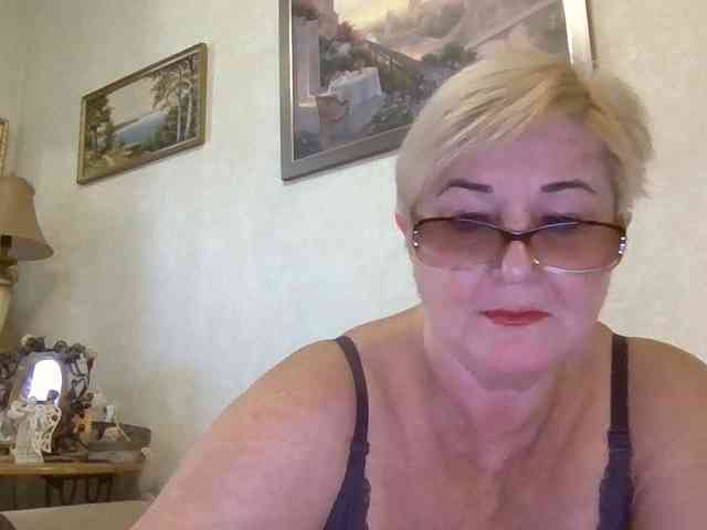 KarinkaSweet webcam