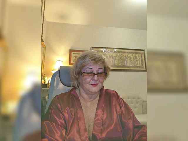 KarinkaSweet webcam