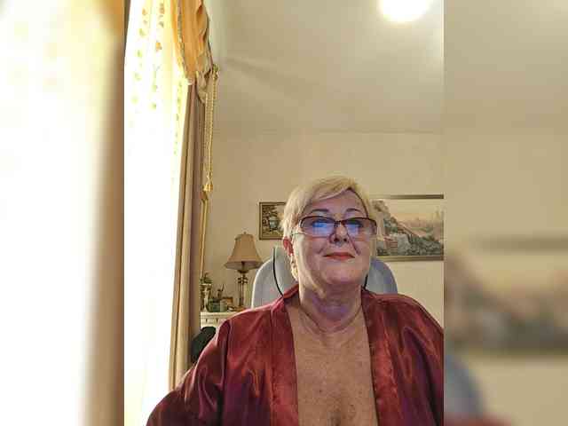 KarinkaSweet webcam