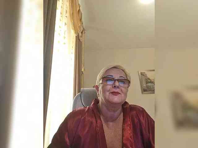 KarinkaSweet webcam