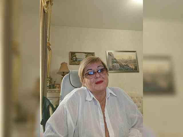 KarinkaSweet webcam