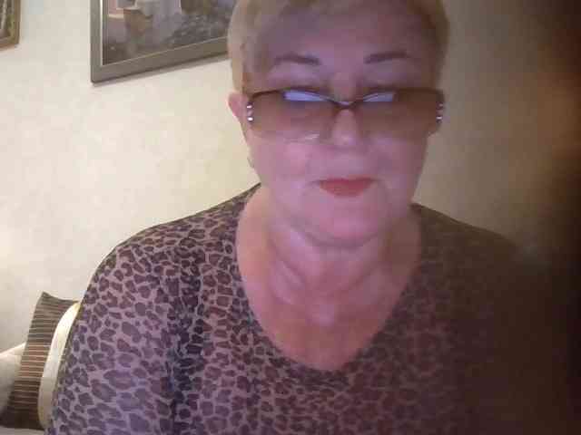 KarinkaSweet webcam