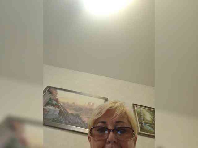 KarinkaSweet webcam