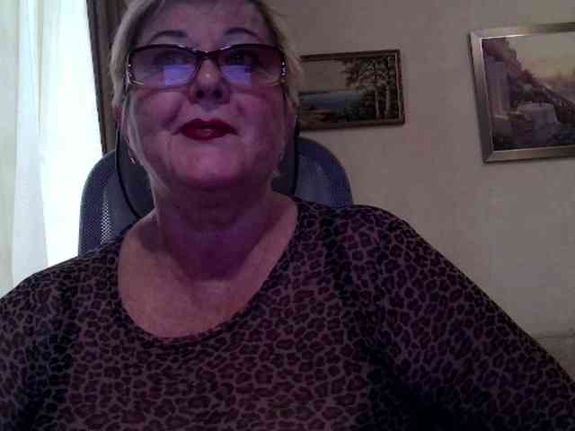 KarinkaSweet webcam