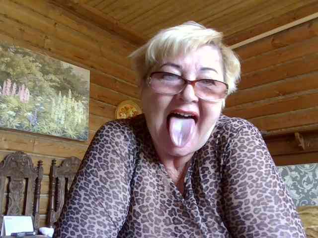 KarinkaSweet webcam
