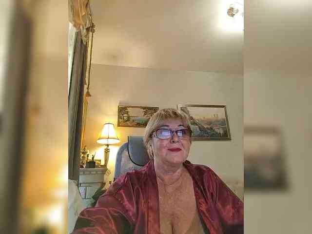 KarinkaSweet webcam