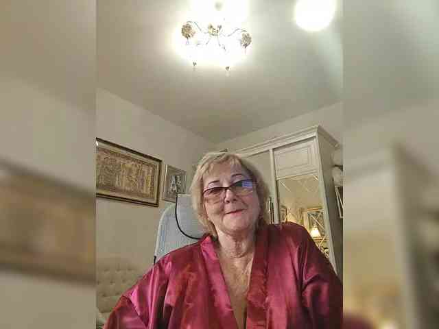 KarinkaSweet webcam