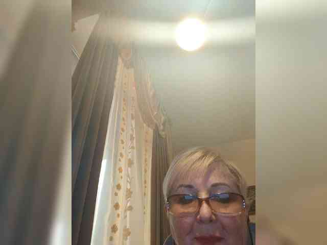 KarinkaSweet webcam