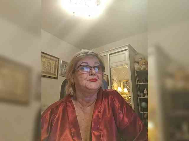 KarinkaSweet webcam