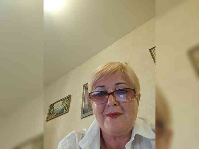 KarinkaSweet webcam