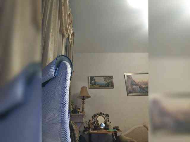 KarinkaSweet webcam