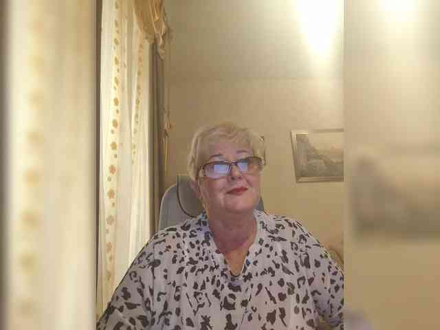 KarinkaSweet webcam